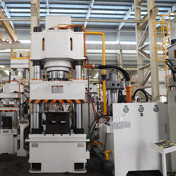 國(guó)標(biāo)315噸三梁四柱液壓機(jī)-315噸液壓機(jī)